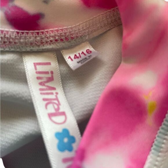 125- Girls one piece swim  Suit - Picture 5 of 6